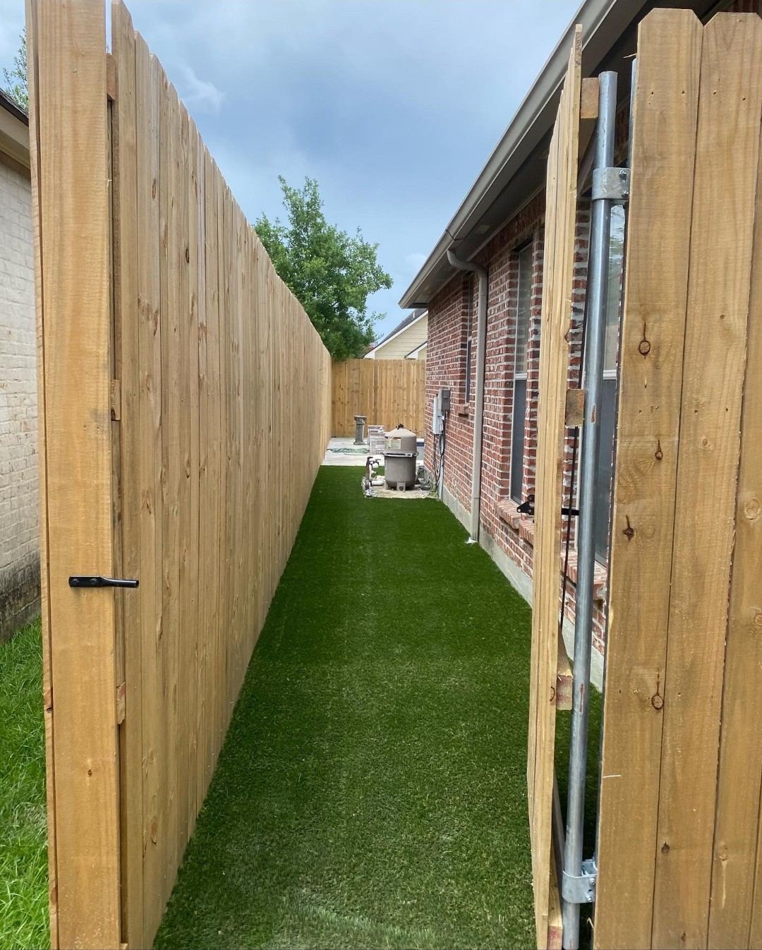 Wood privacy fence walk gate with hardware